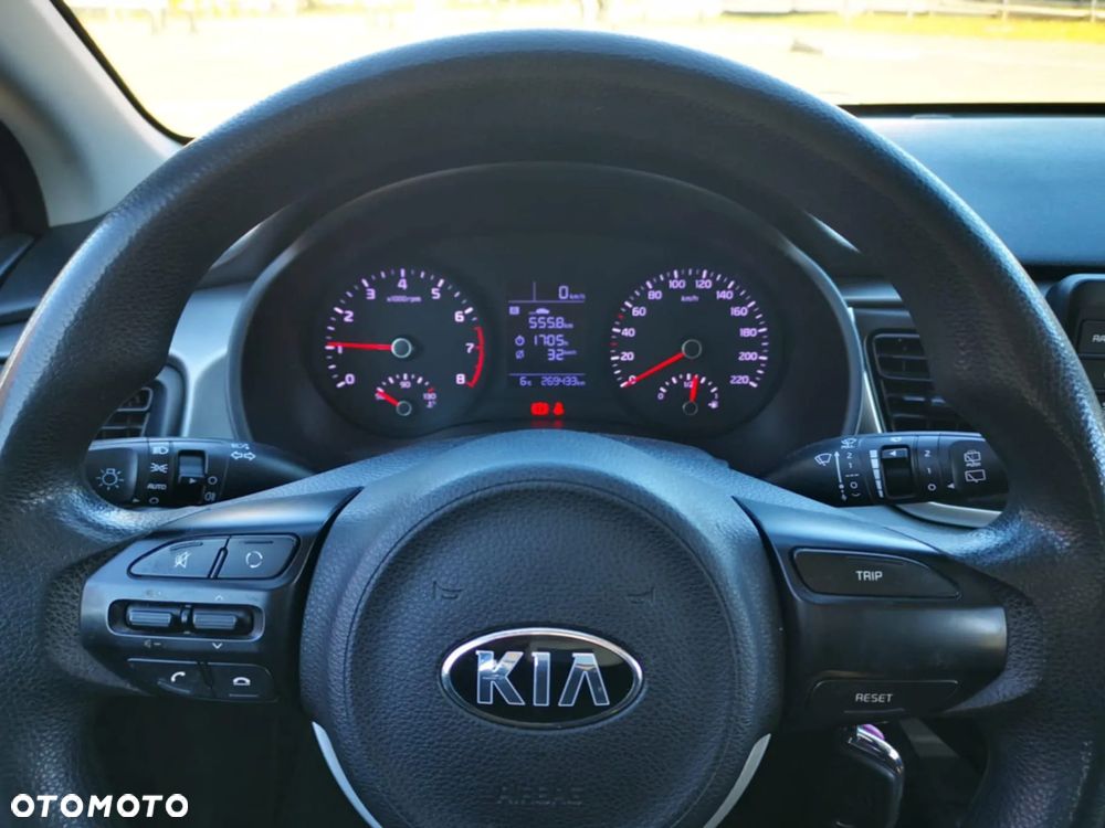 Kia Rio - 6