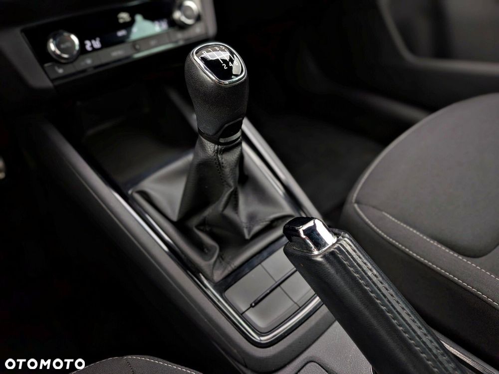 Skoda Kamiq 1.0 TSI Style - 28
