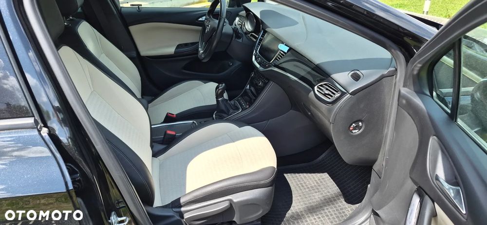 Opel Astra - 16