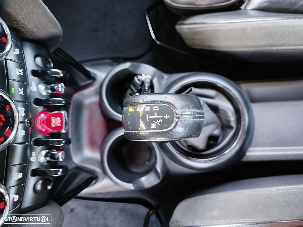 MINI 5 Portas One Auto - 8