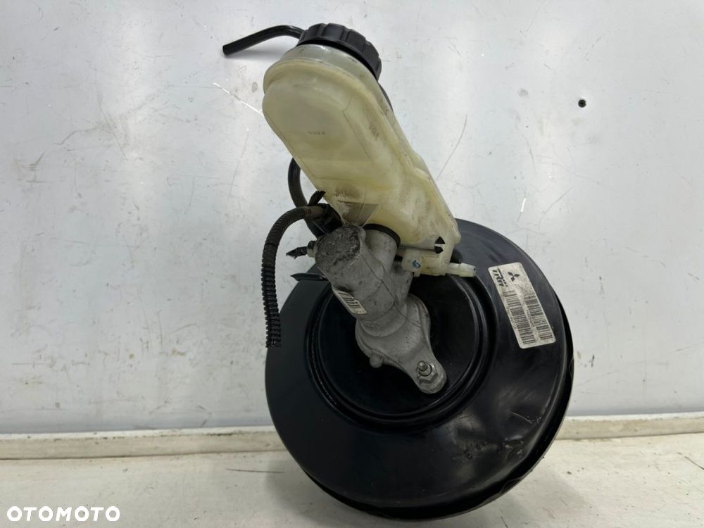 Pompa hamulcowa Mitsubishi Colt VI 6 Z30 04-12r. 1.1B 1.3B serwo wspomaganie hamulca P4625A245 - 2