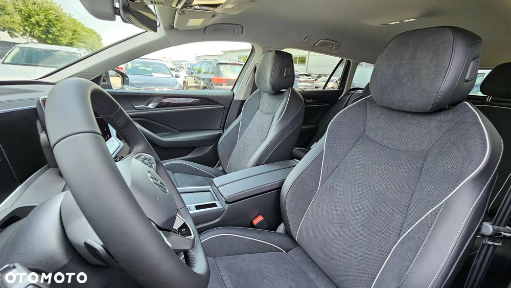 Volkswagen Passat - 15