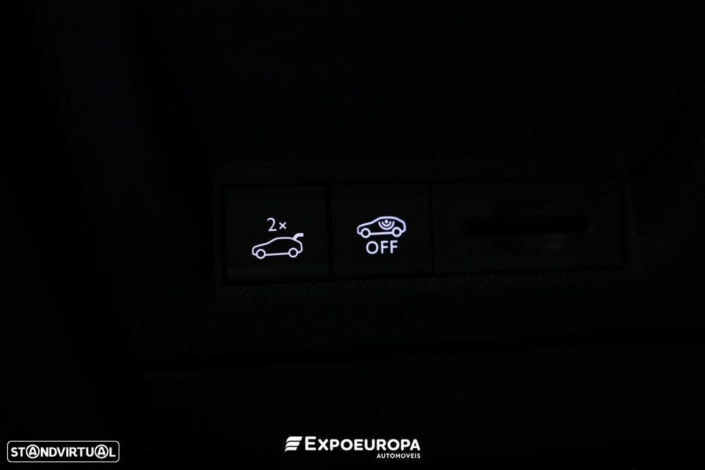 Peugeot E-3008 73 kWh GT - 23