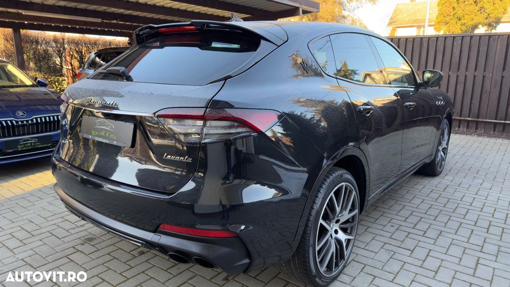 Maserati Levante - 32