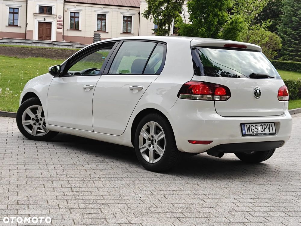 Volkswagen Golf 1.6 TDI DPF BlueMotion Technology Team - 4