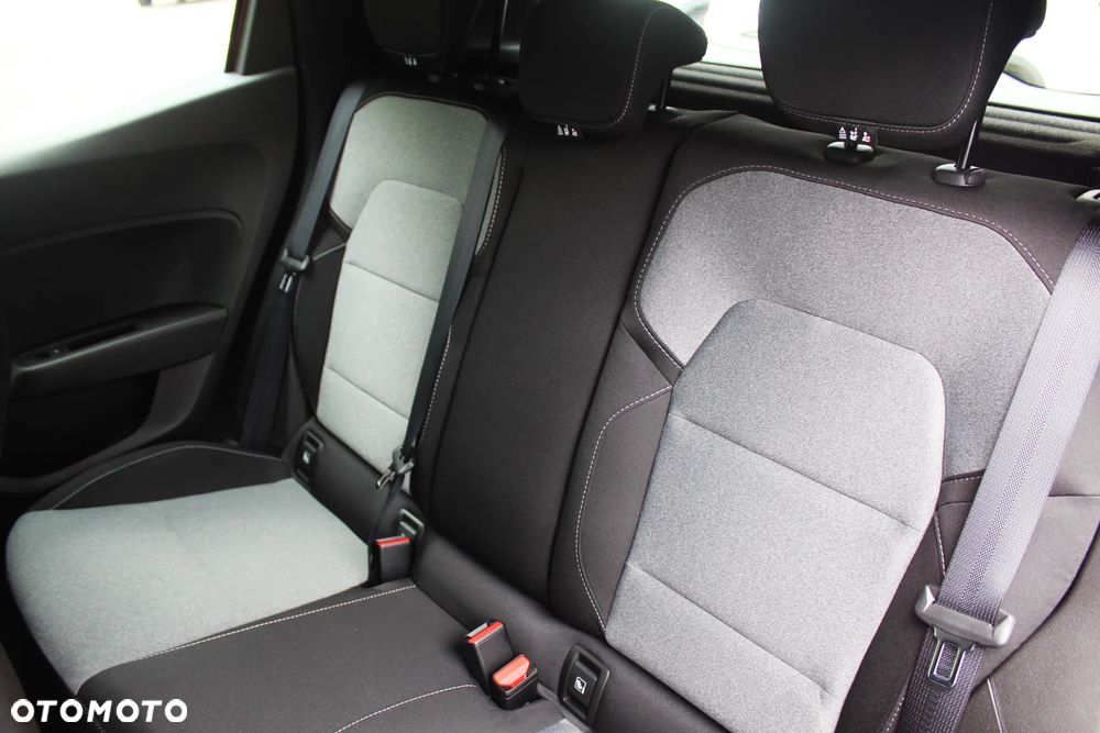 Mitsubishi Colt - 10