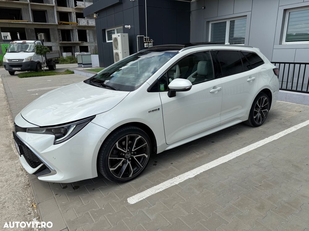 Toyota Corolla 2.0 HSD Exclusive Plus GR Sport Bi-Tone - 2