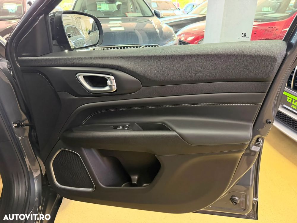 Jeep Compass - 18