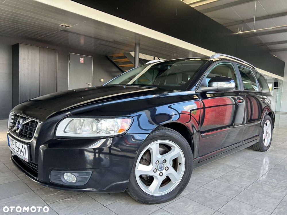 Volvo V50 D2 Momentum Start-Stop - 1