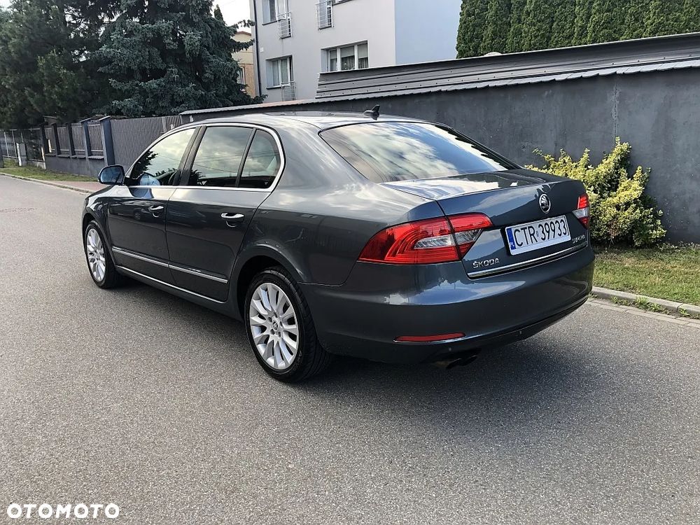 Skoda Superb 2.0 TDI 4x4 Elegance - 7