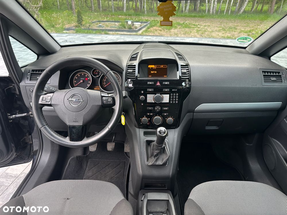 Opel Zafira 1.8 Cosmo - 9