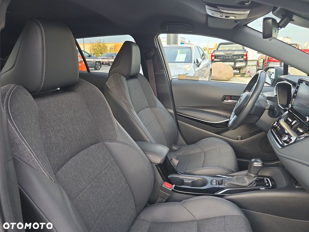 Toyota Corolla 1.8 Hybrid Comfort - 17