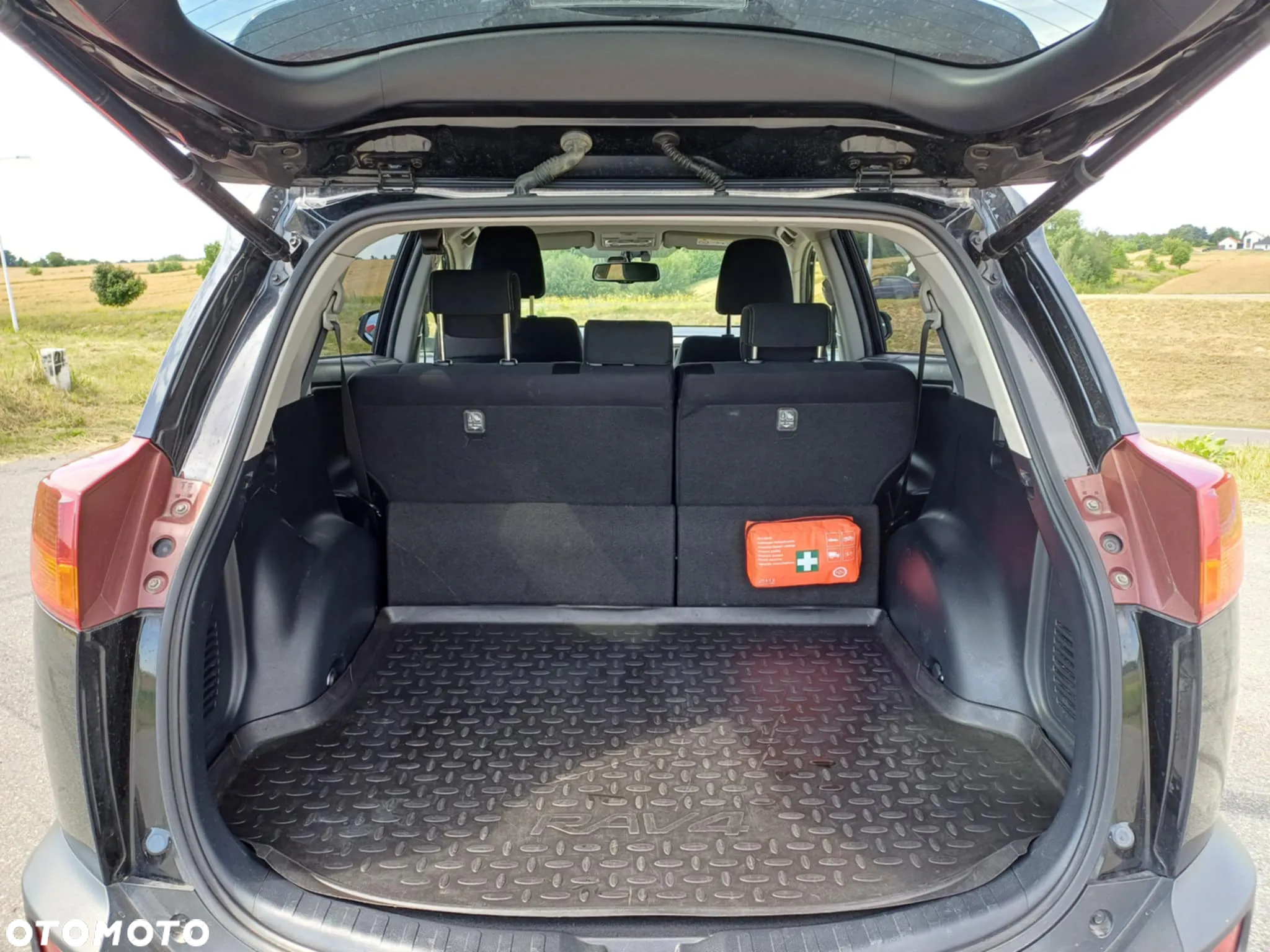 Toyota RAV4 2.0 D-4D Premium - 19