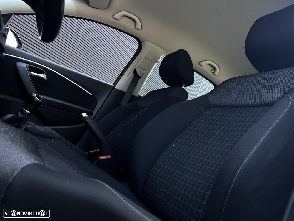 VW Polo 1.0 Confortline Nav - 8