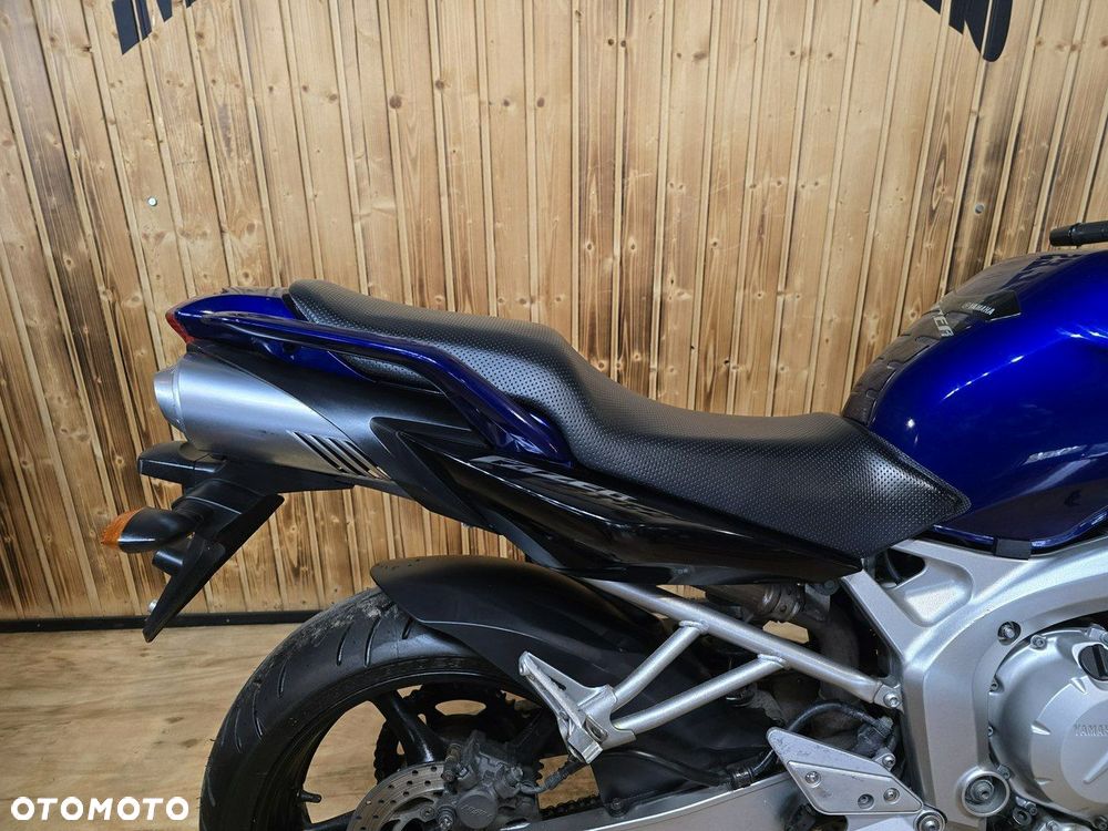 Yamaha FZ - 7