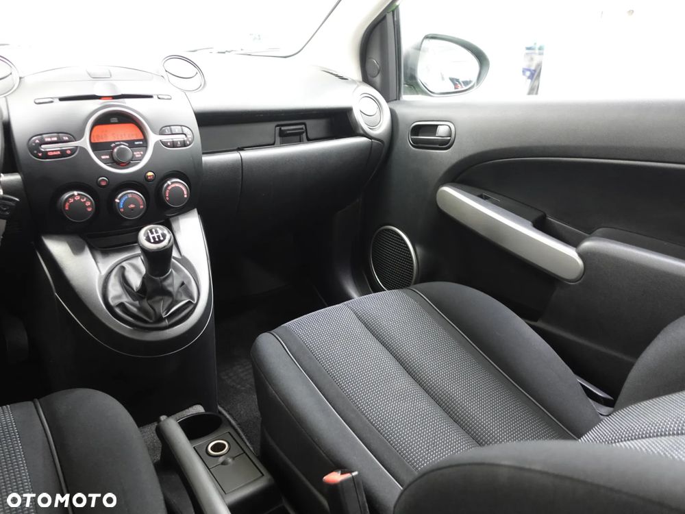 Mazda 2 - 36