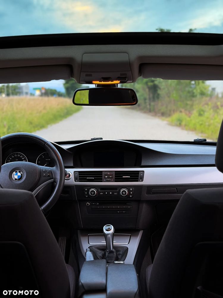 BMW Seria 3 320d DPF - 12