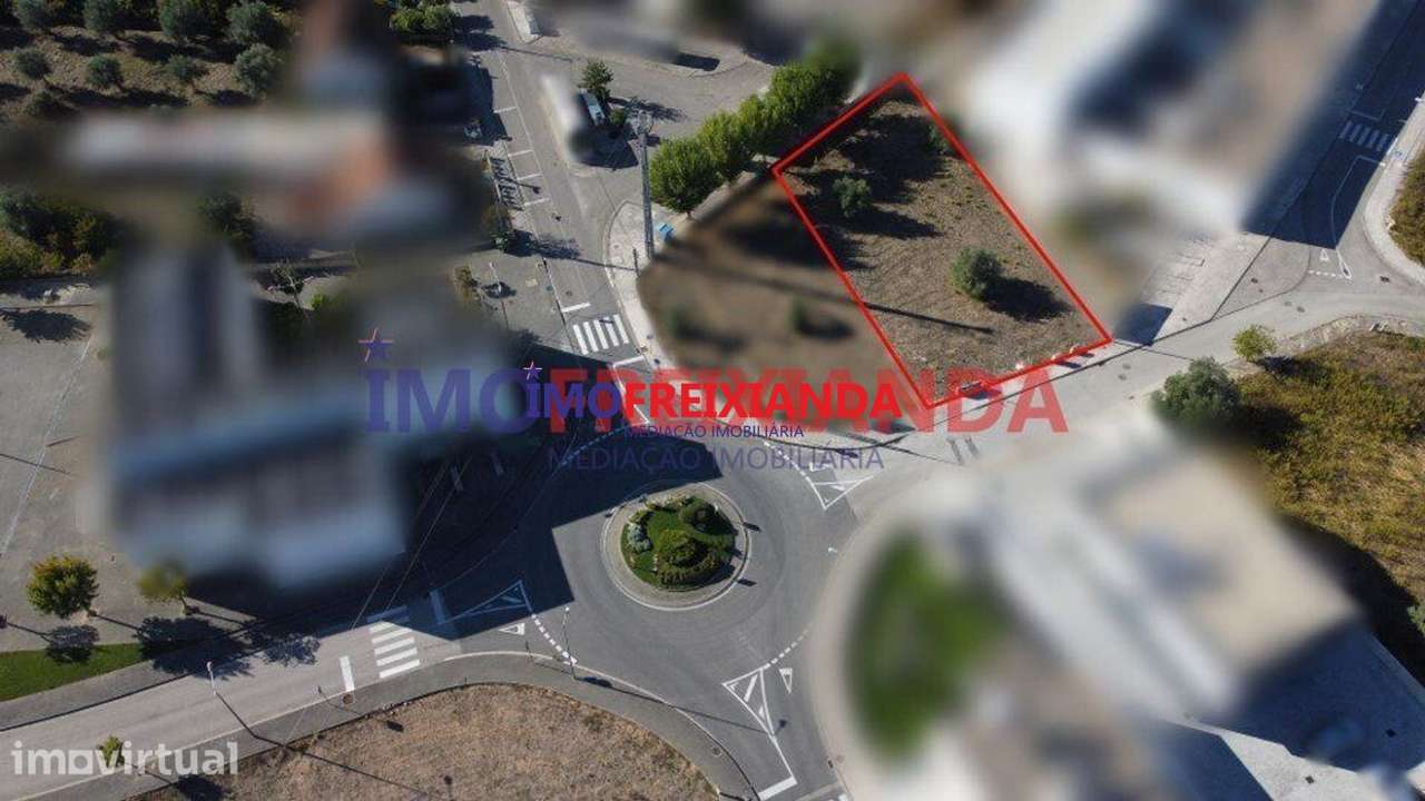 Lote para prédio em Freixianda - Grande imagem: 3/5