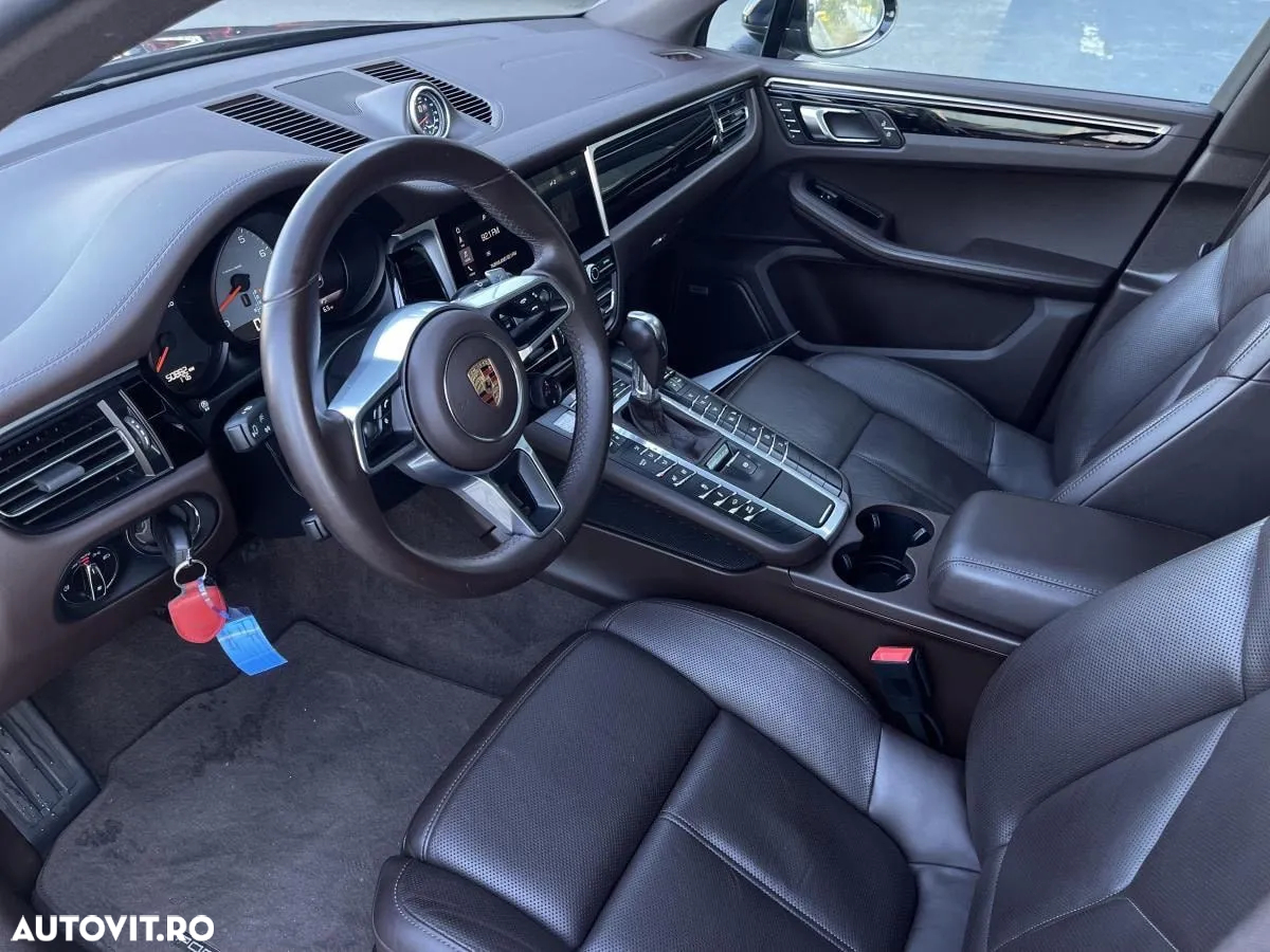 Porsche Macan S - 22