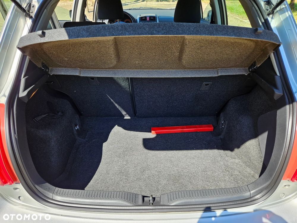 Toyota Auris 1.33 VVT-i Luna - 22