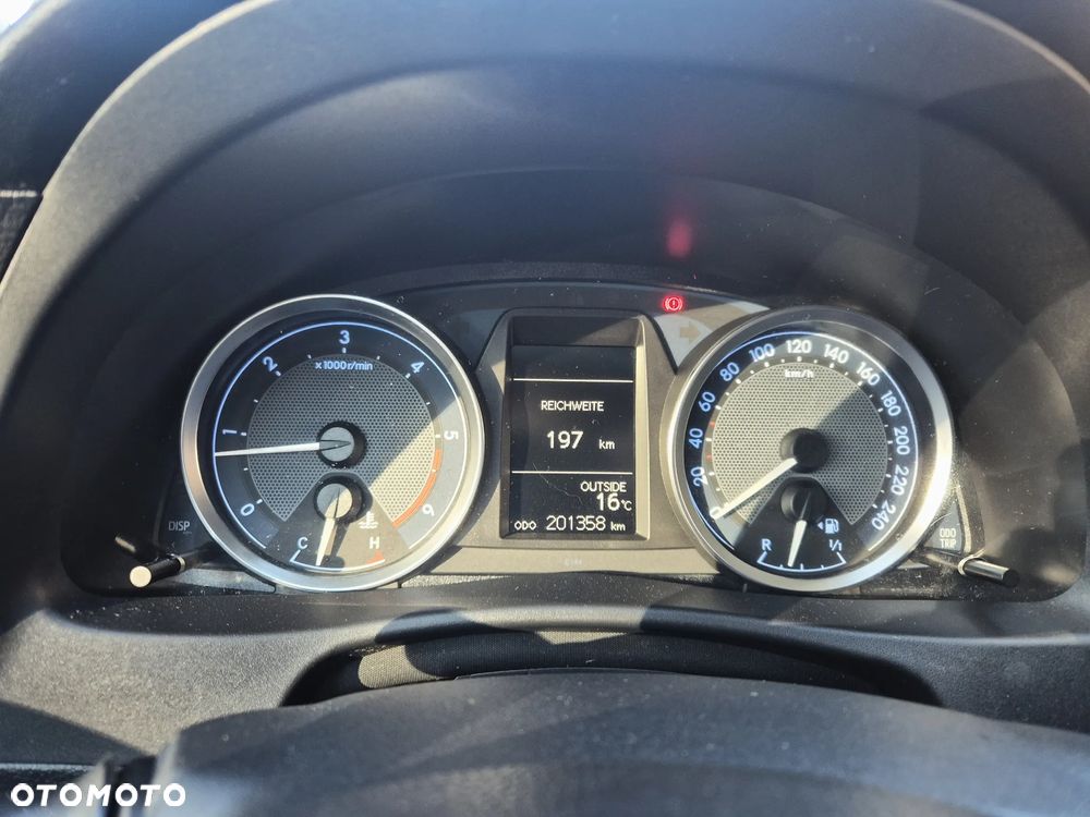 Toyota Auris 2.0 D-4D Comfort - 32