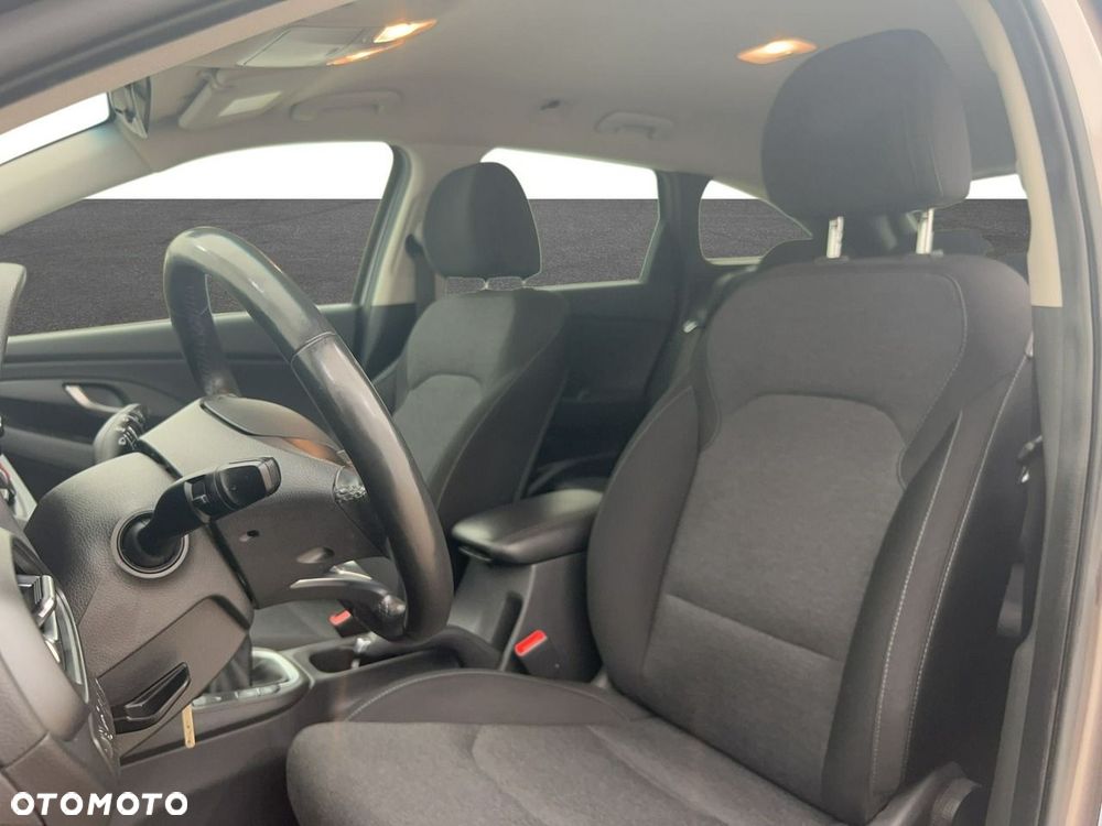 Hyundai i30 - 10