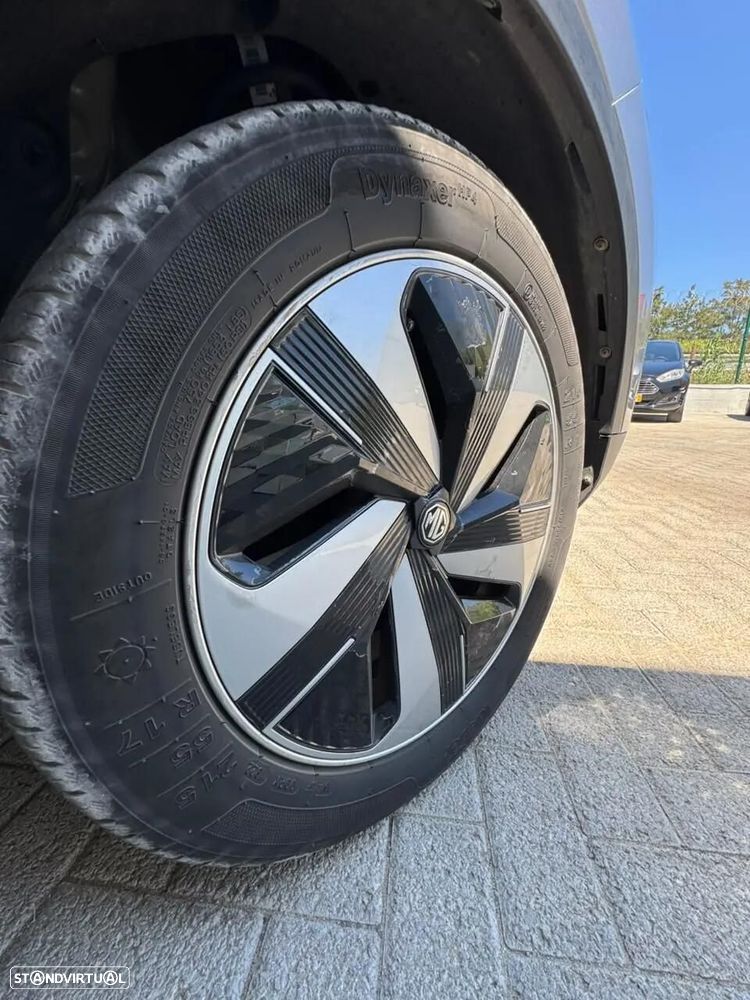 MG ZS Maximal Luxury - 25