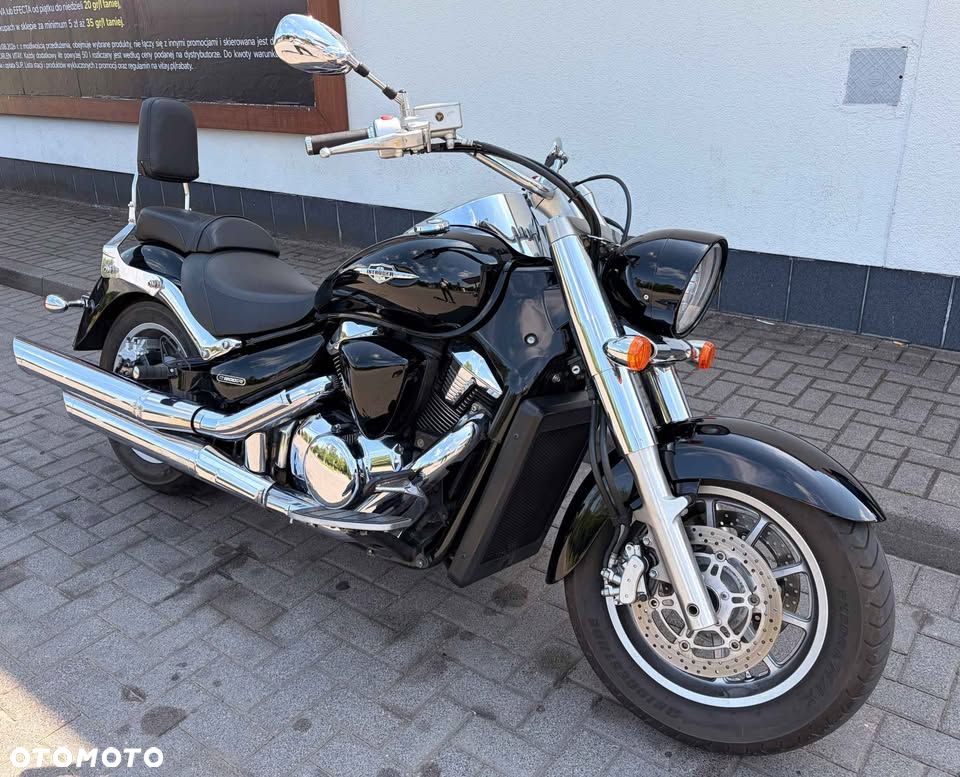Suzuki Intruder - 3