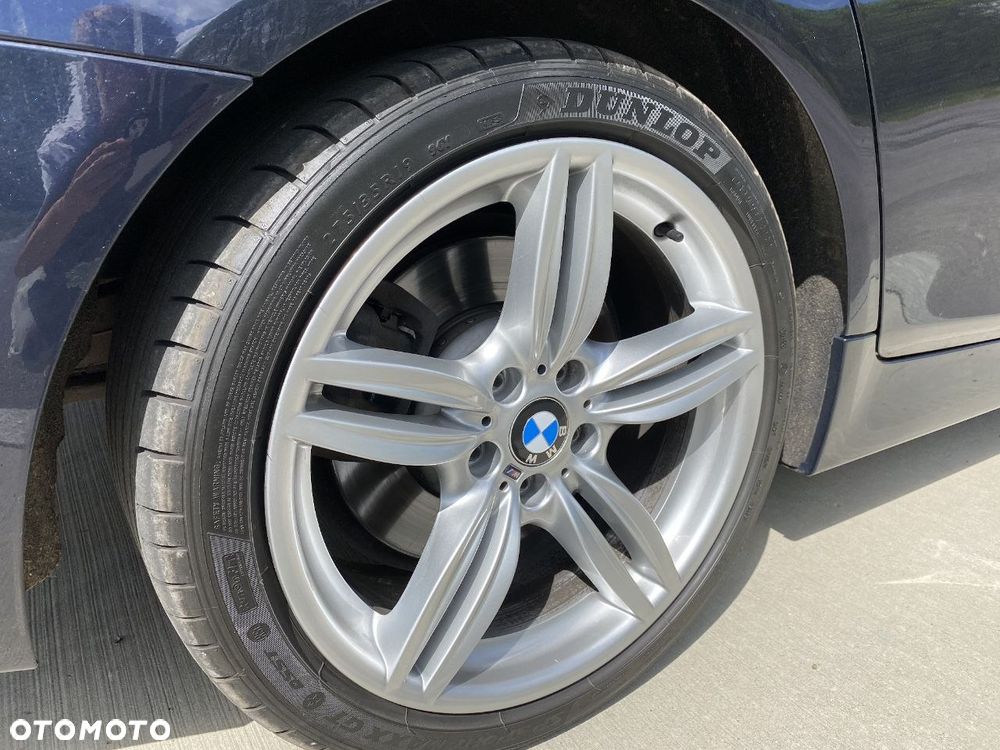 BMW Seria 5 530d xDrive Luxury Line - 33