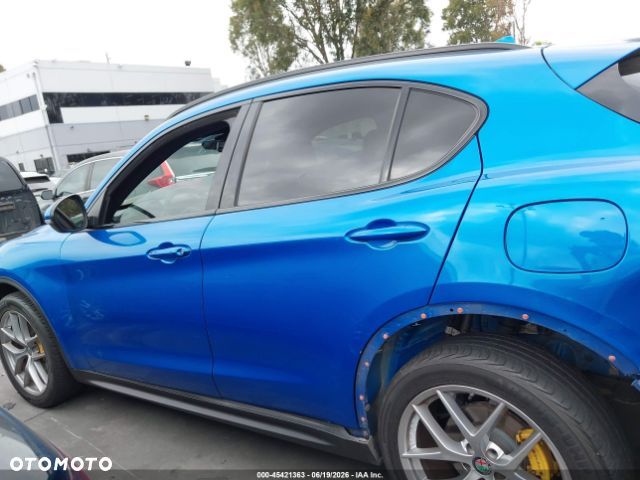 Alfa Romeo Stelvio 2.0 Turbo 16V AT8-Q4 Veloce Ti - 10