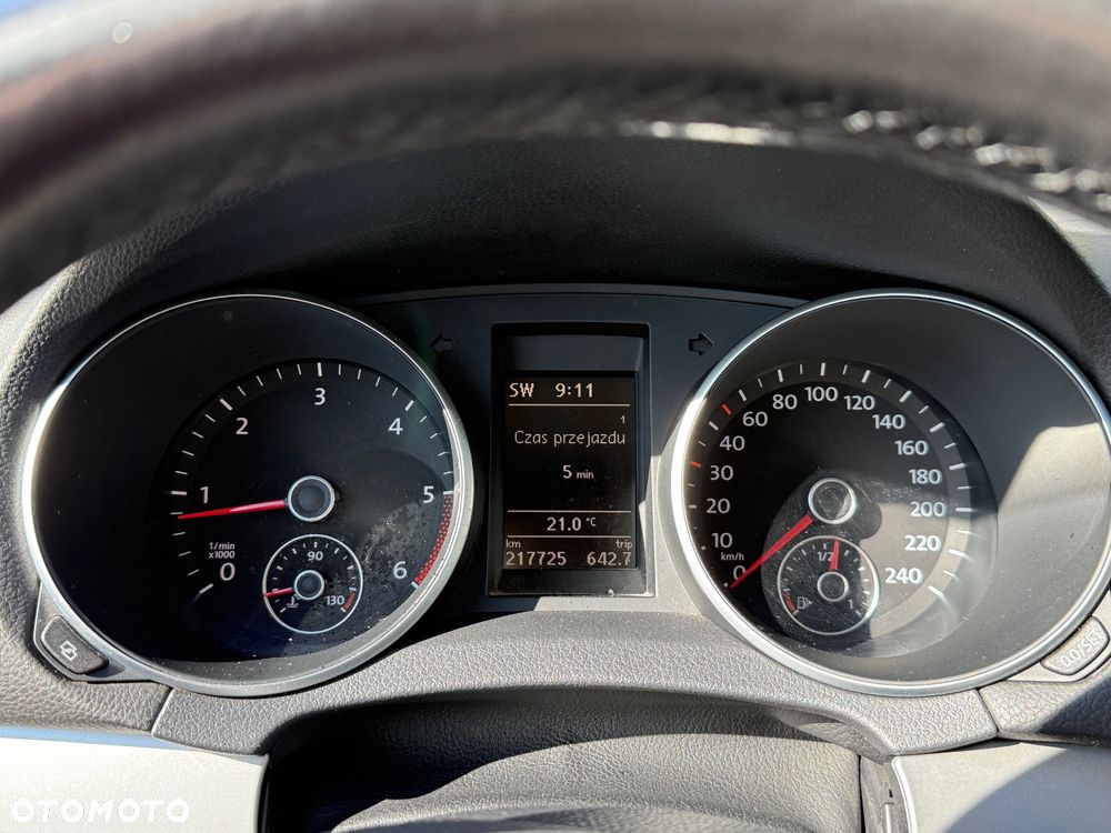 Volkswagen Golf VI 1.6 TDI Highline - 9