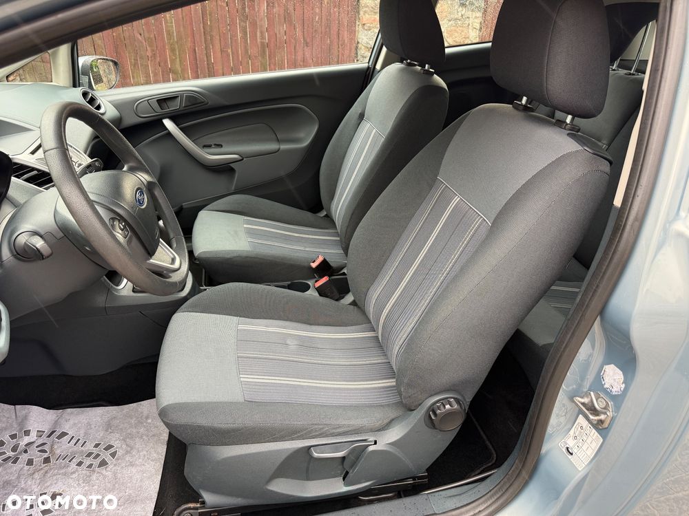 Ford Fiesta 1.25 Celebration - 18
