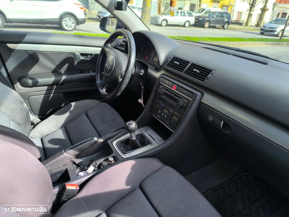 Audi A4 1.9 TDI m6 - 6