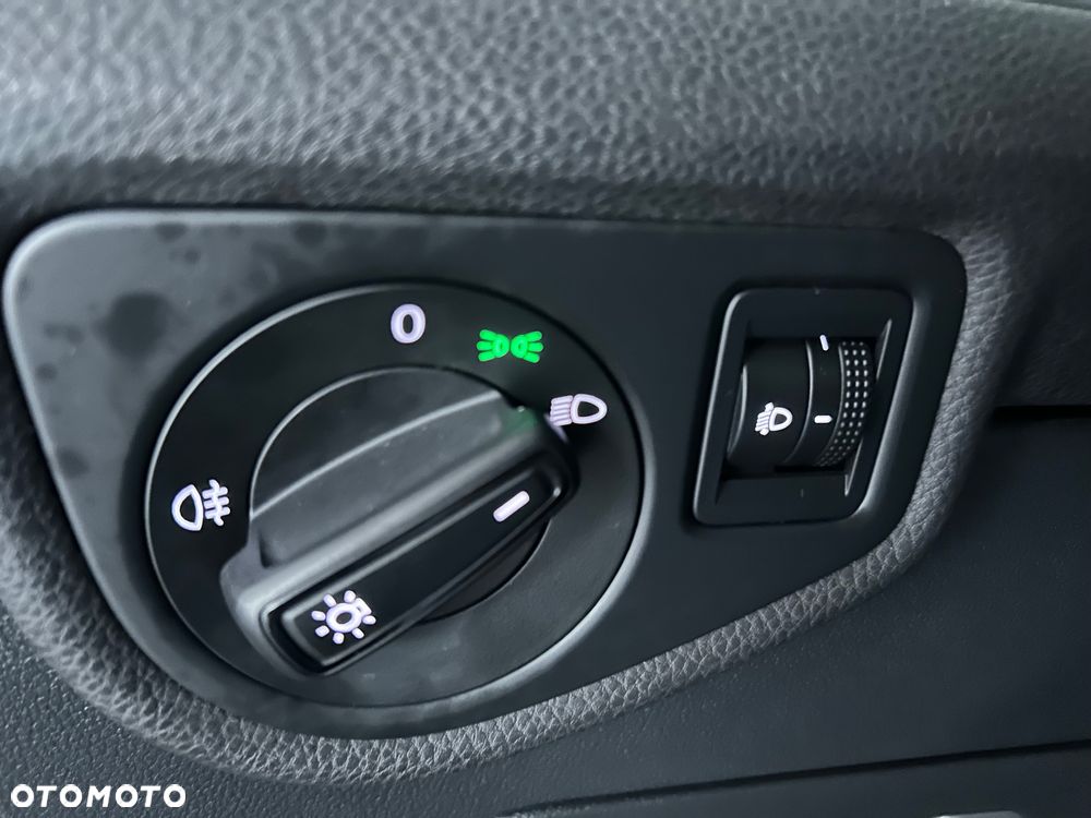 Volkswagen Touran 1.6 TDI BMT Trendline - 36