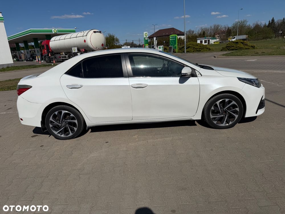 Toyota Corolla 1.6 Prestige EU6 - 2