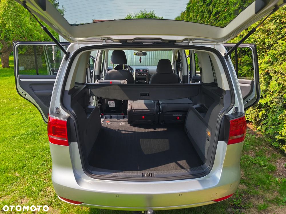 Volkswagen Touran 2.0 TDI DPF STYLE - 6