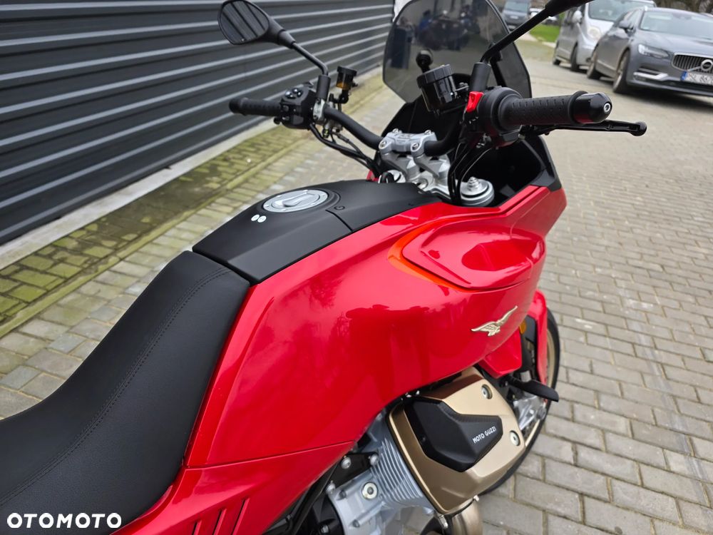 Moto Guzzi V100 Mandello - 20