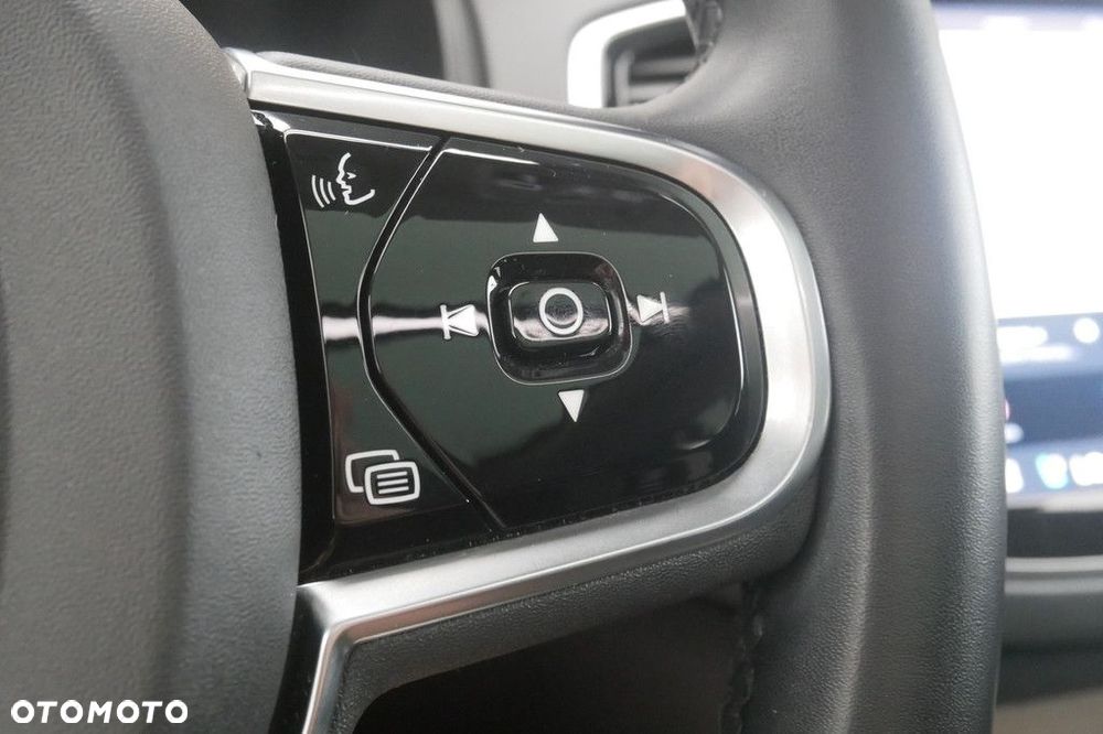 Volvo XC 90 - 30