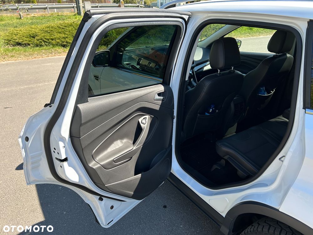 Ford Kuga - 16