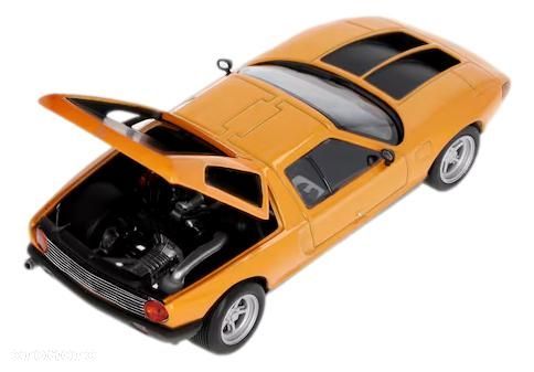 MERCEDES Model samochodu 1:43 Pojazd eksperymentalny C111 / II (1970) - 3