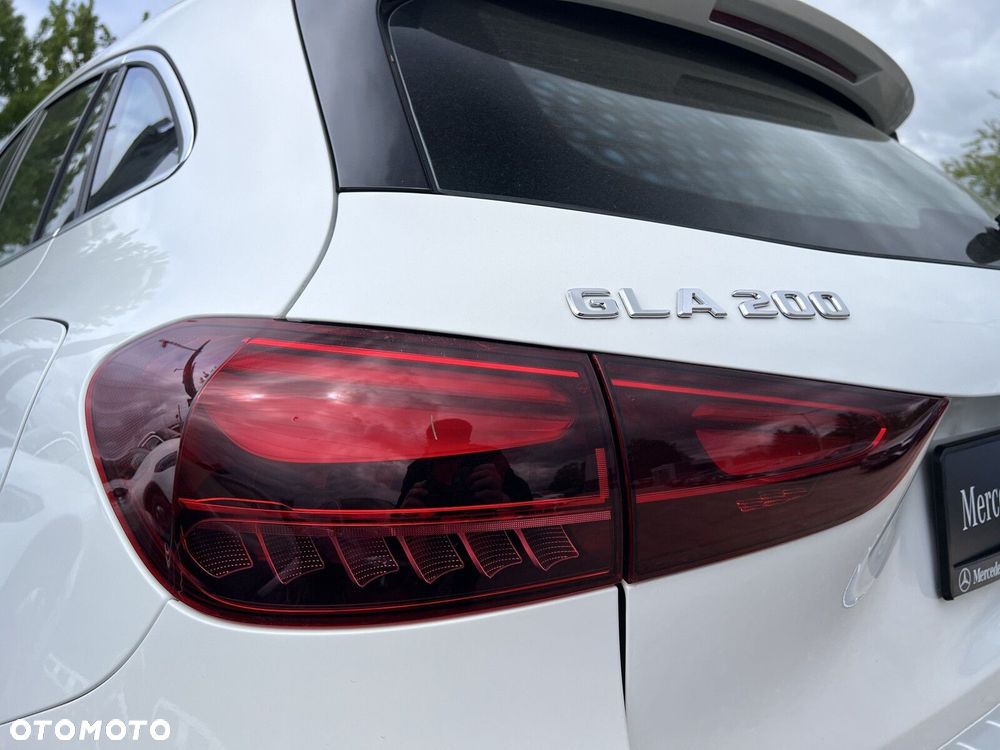 Mercedes-Benz GLA - 18