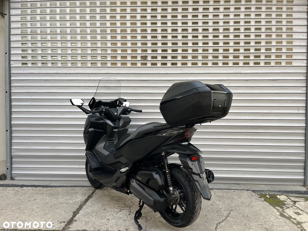 Honda NSS - 37