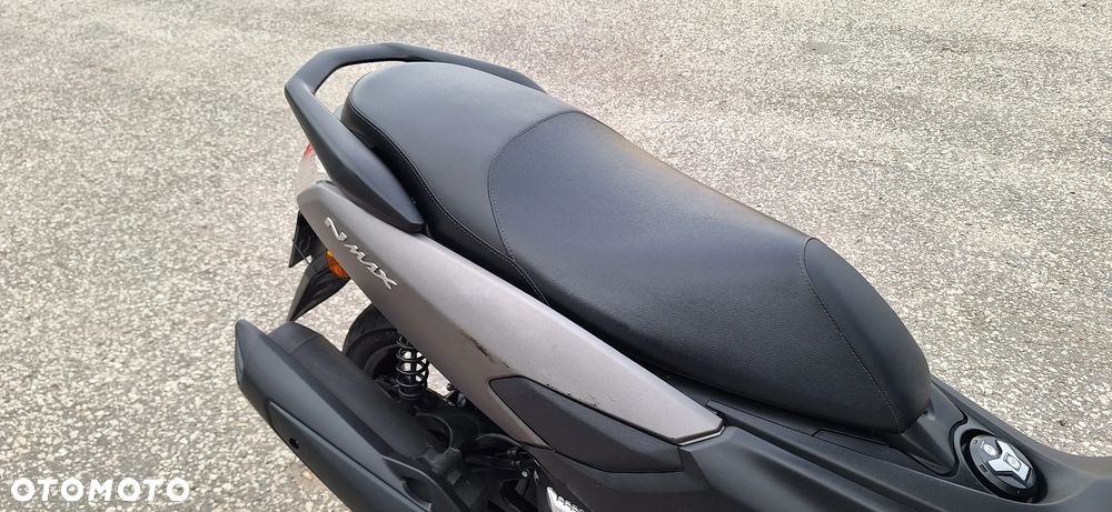 Yamaha NMAX - 17