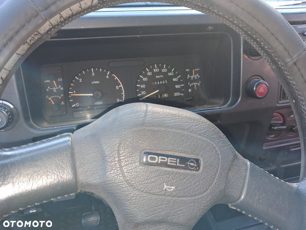 Opel Monterey 3.1D na części - 6