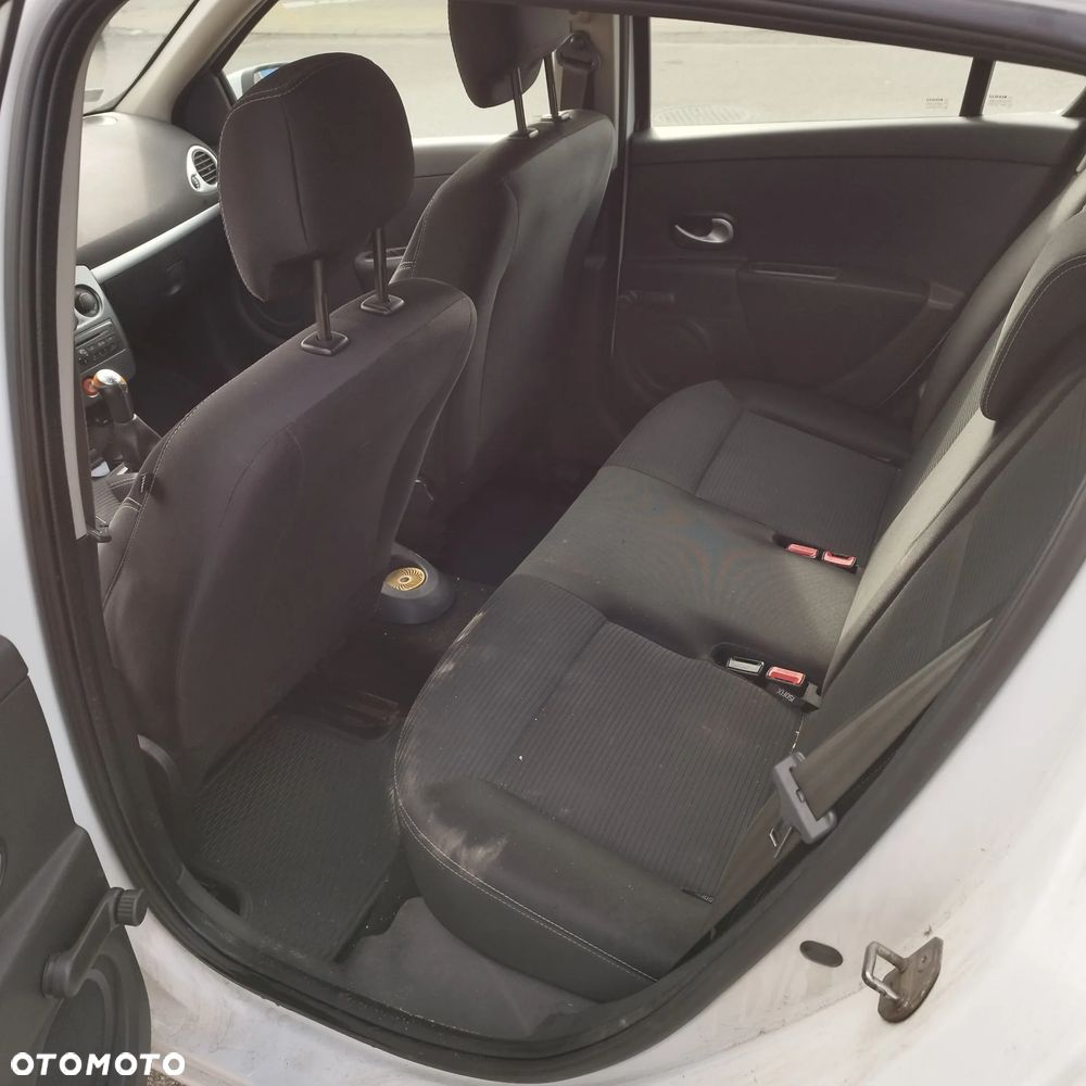 Renault Clio - 5