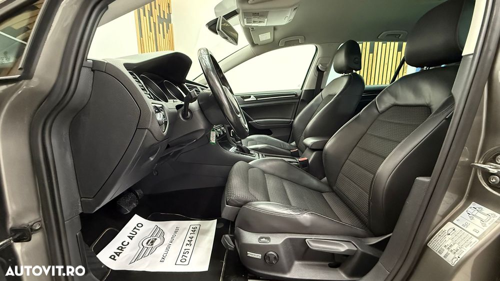 Volkswagen Golf - 14