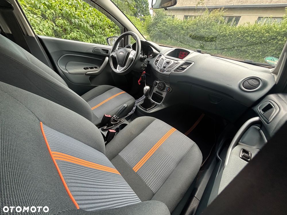 Ford Fiesta 1.25 Champions Edition - 25