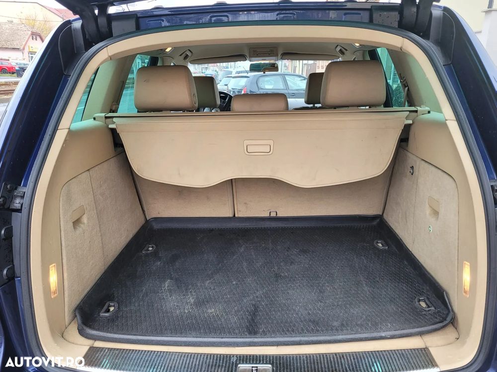 Volkswagen Touareg - 9