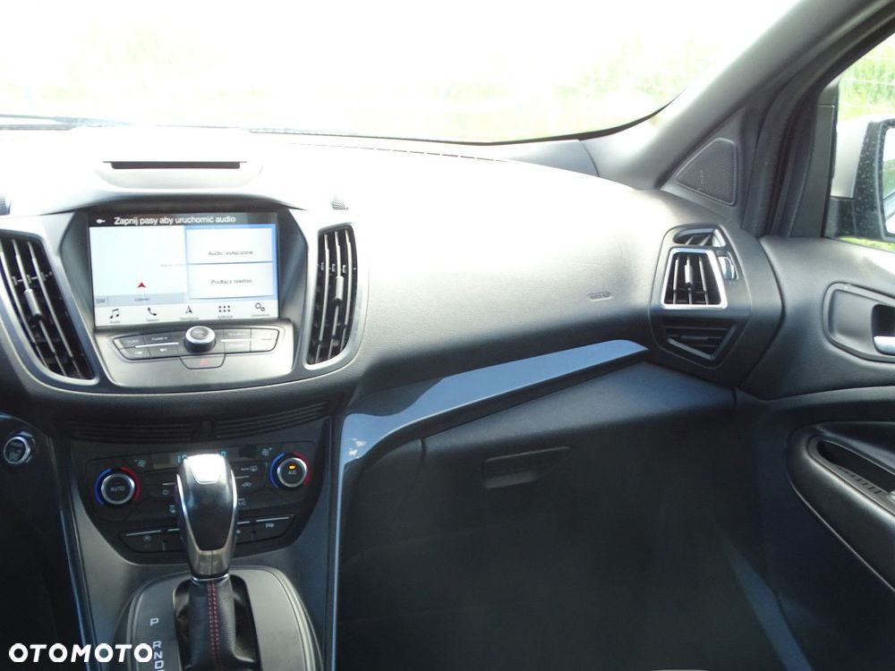Ford Kuga - 21