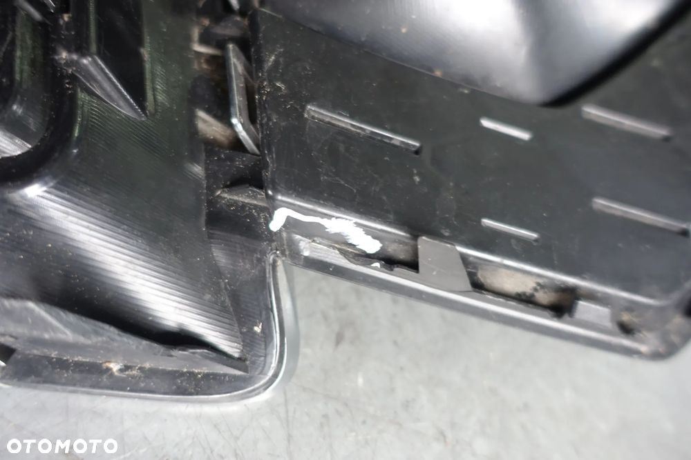 KRATKA ZDERZAKA LEWA PRAWA AUDI A4 B9 S-LINE - 7